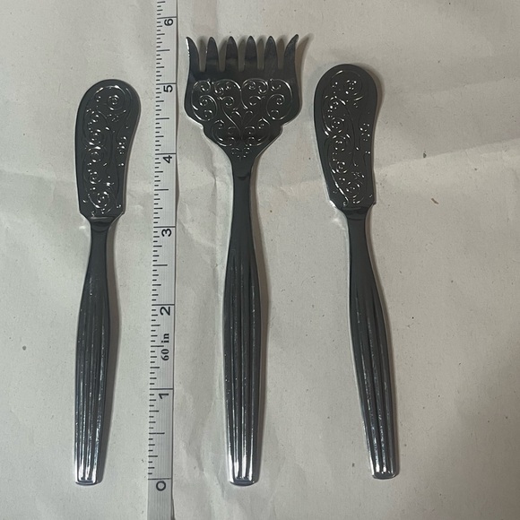 Vintage Sheffield England Sardine Serving Fork and butter knife spreader - Picture 4 of 5